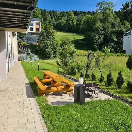 Royal 200 M Do Wyciagu Апартаменты Щирк