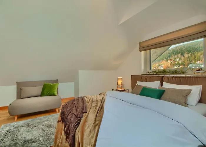 Royal 200 M Do Wyciagu דירה