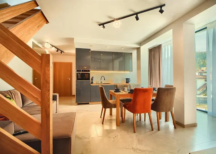 Royal 200 M Do Wyciagu שצ'צ'ירק