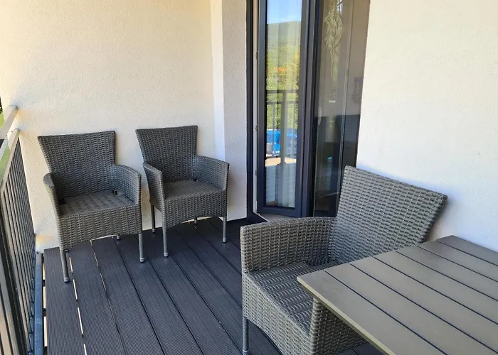 Royal 200 M Do Wyciagu דירה שצ'צ'ירק