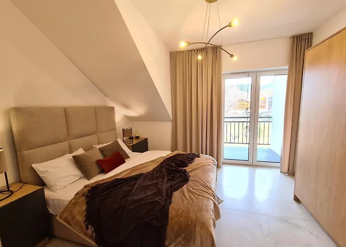 Royal 200 M Do Wyciagu Апартаменты Щирк