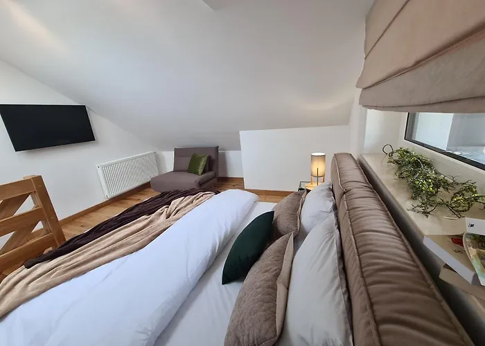 Royal 200 M Do Wyciagu * שצ'צ'ירק